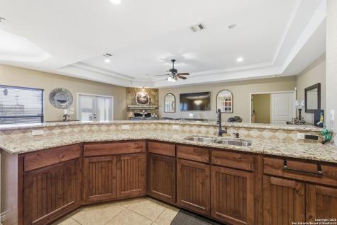 3036 State Highway 97w Floresville TX 78114
