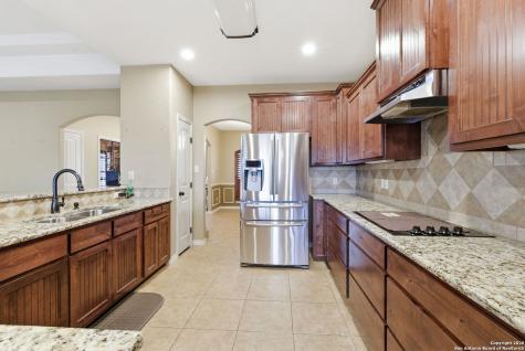3036 State Highway 97w Floresville TX 78114