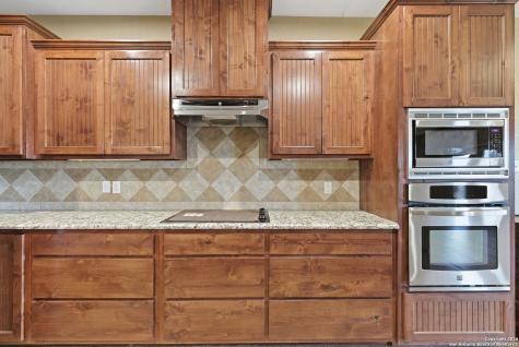 3036 State Highway 97w Floresville TX 78114