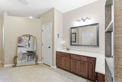 3036 State Highway 97w Floresville TX 78114