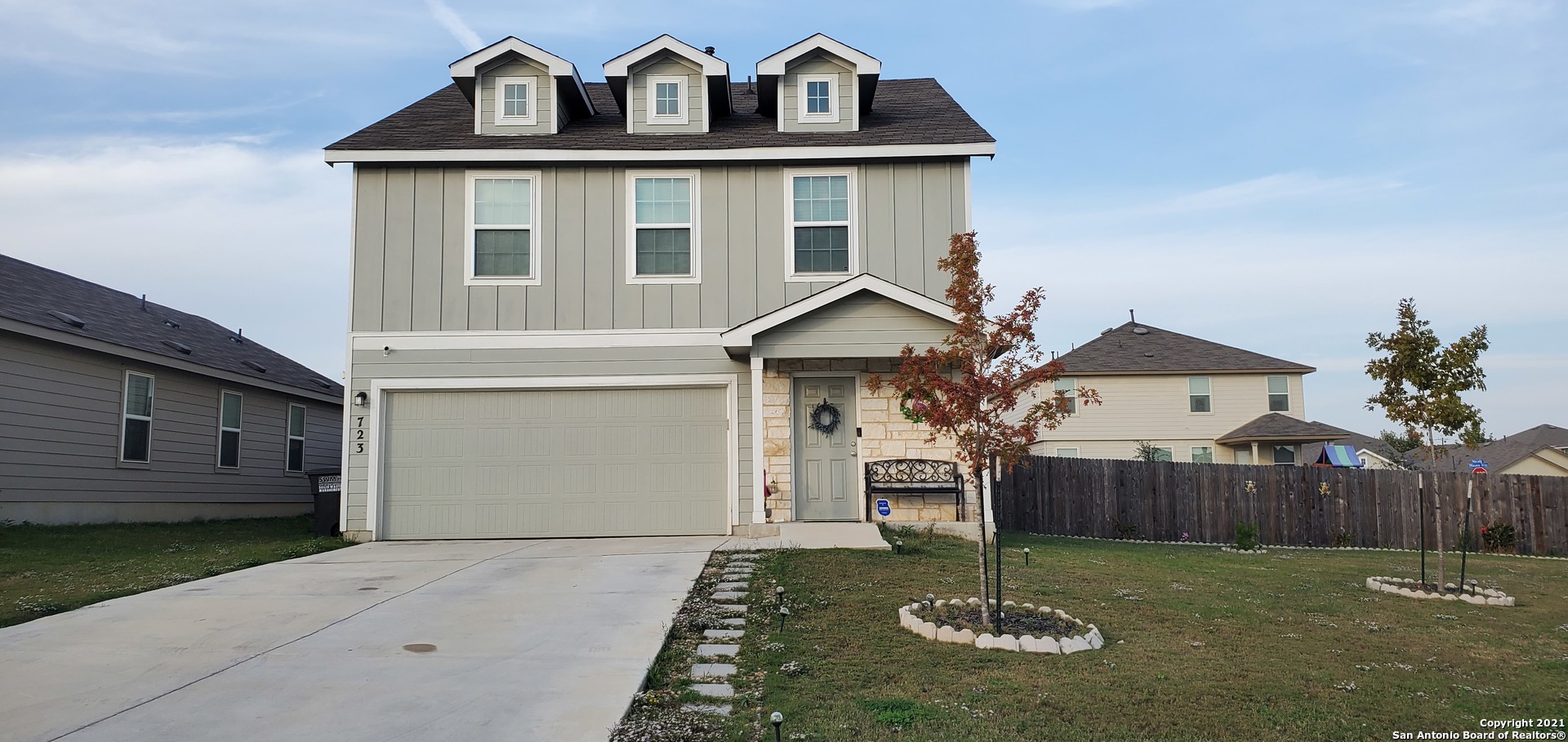 723 Pelican Landing San Antonio TX 78221