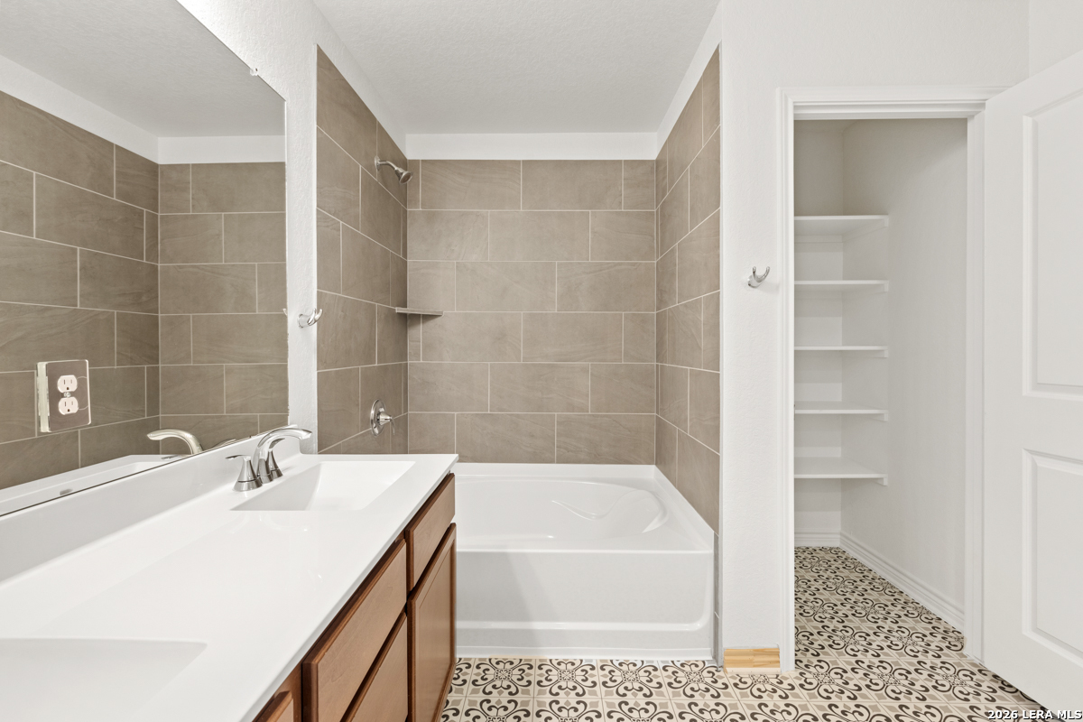 4526 Otra Otra Drive San Antonio TX 78222