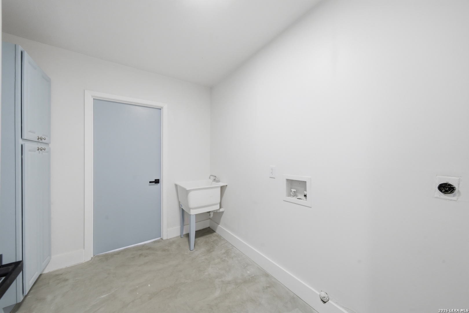 1042 Lemon Tree San Antonio TX 78245