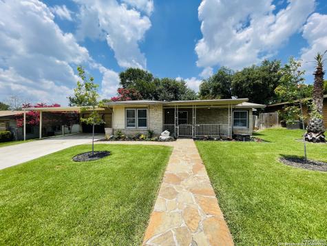 415 Shadywood Lane San Antonio TX 78216