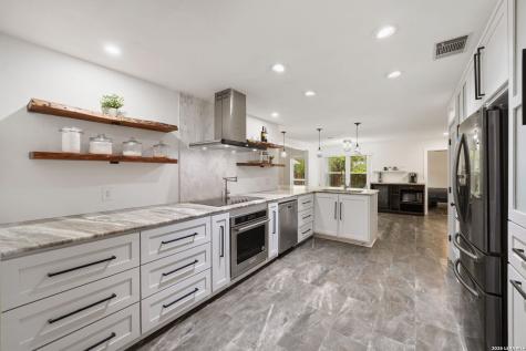 1827 Palace Drive New Braunfels TX 78130