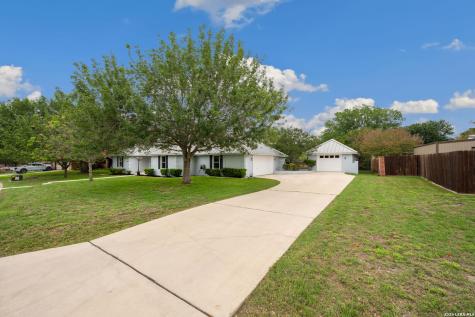 1827 Palace Drive New Braunfels TX 78130