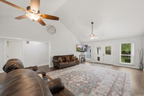 1827 Palace Drive New Braunfels TX 78130