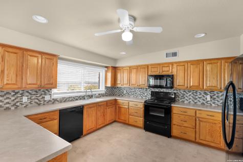 1210 Skyline Canyon Lake TX 78133