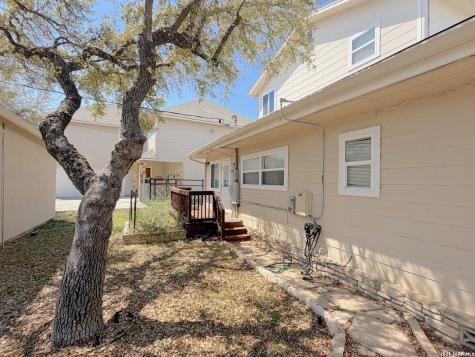 1210 Skyline Canyon Lake TX 78133