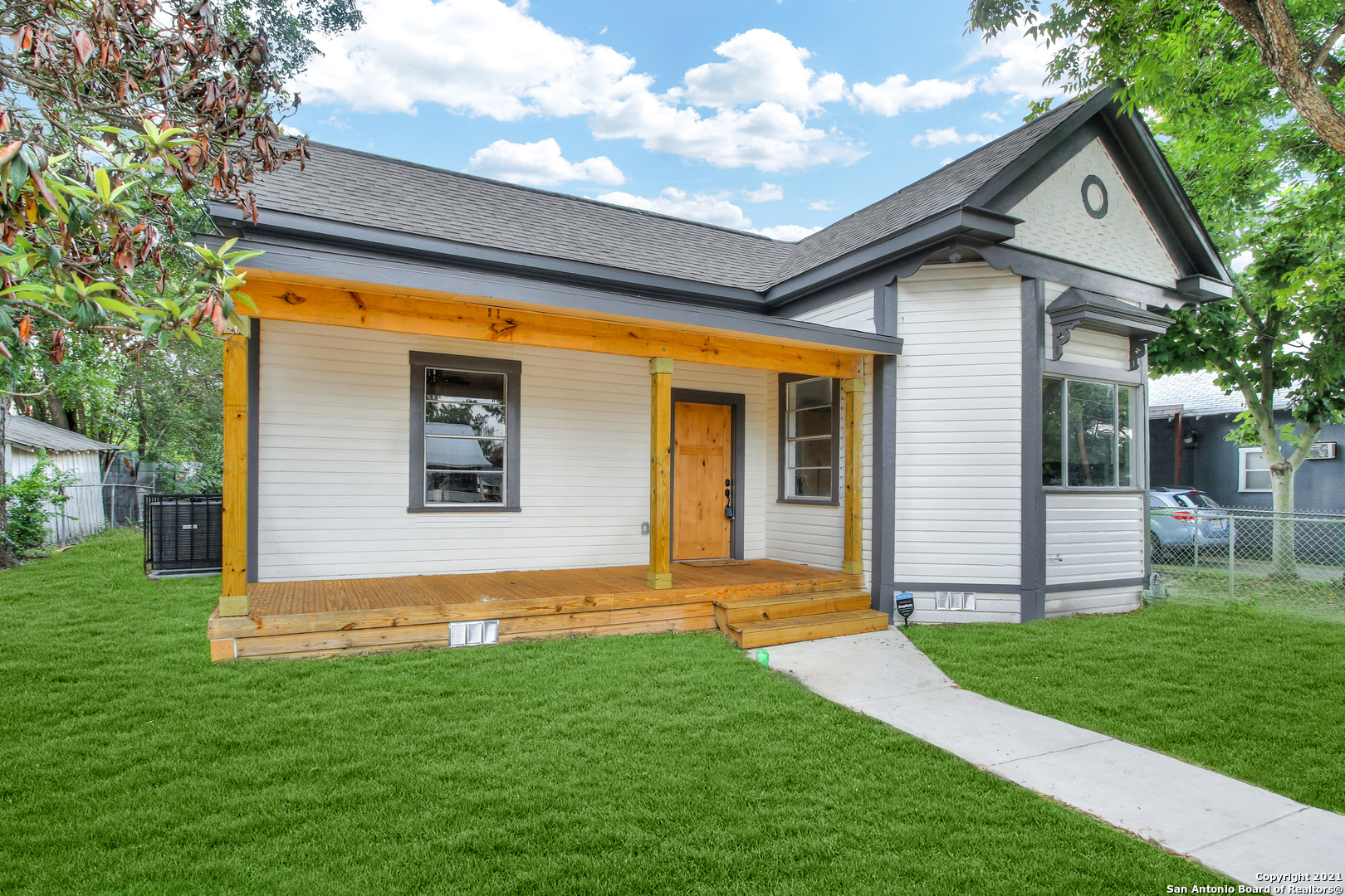 817 N Palmetto San Antonio TX 78202