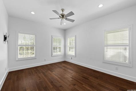 530 Oak Park Drive Boerne TX 78006