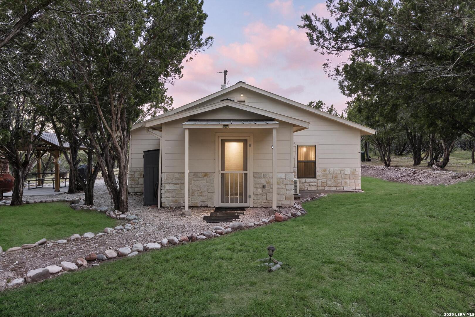 1919 Kc 3151 Junction TX 76849