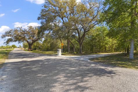 1401 Hartfield Road Seguin TX 78155