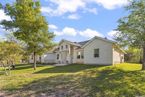 1401 Hartfield Road Seguin TX 78155