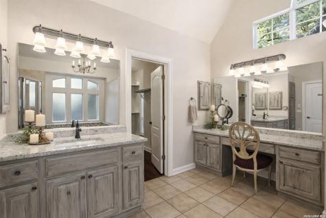 8218 Plum Valley Drive San Antonio TX 78255