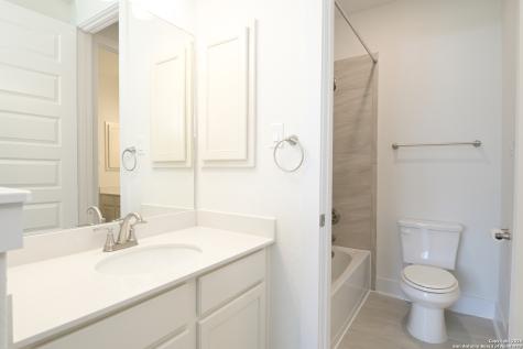 524 Cotorra Springs Cibolo TX 78108