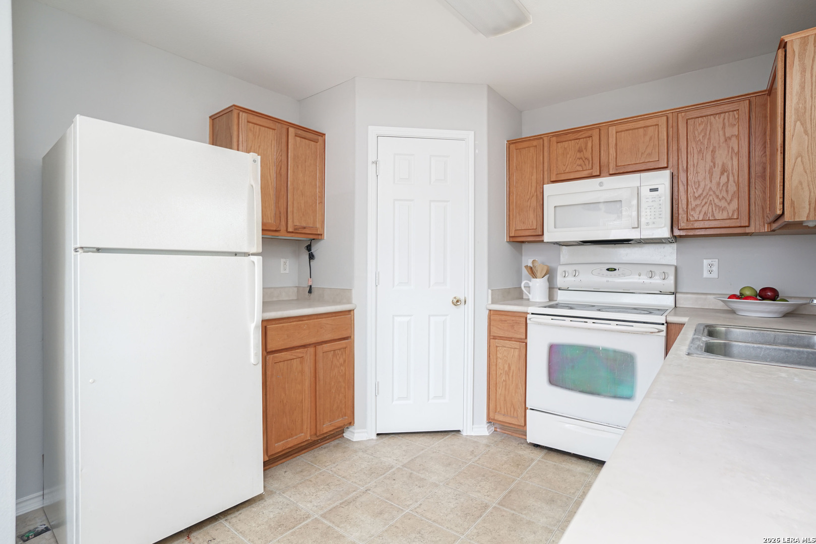 9045 Clearwood Path Universal City TX 78148