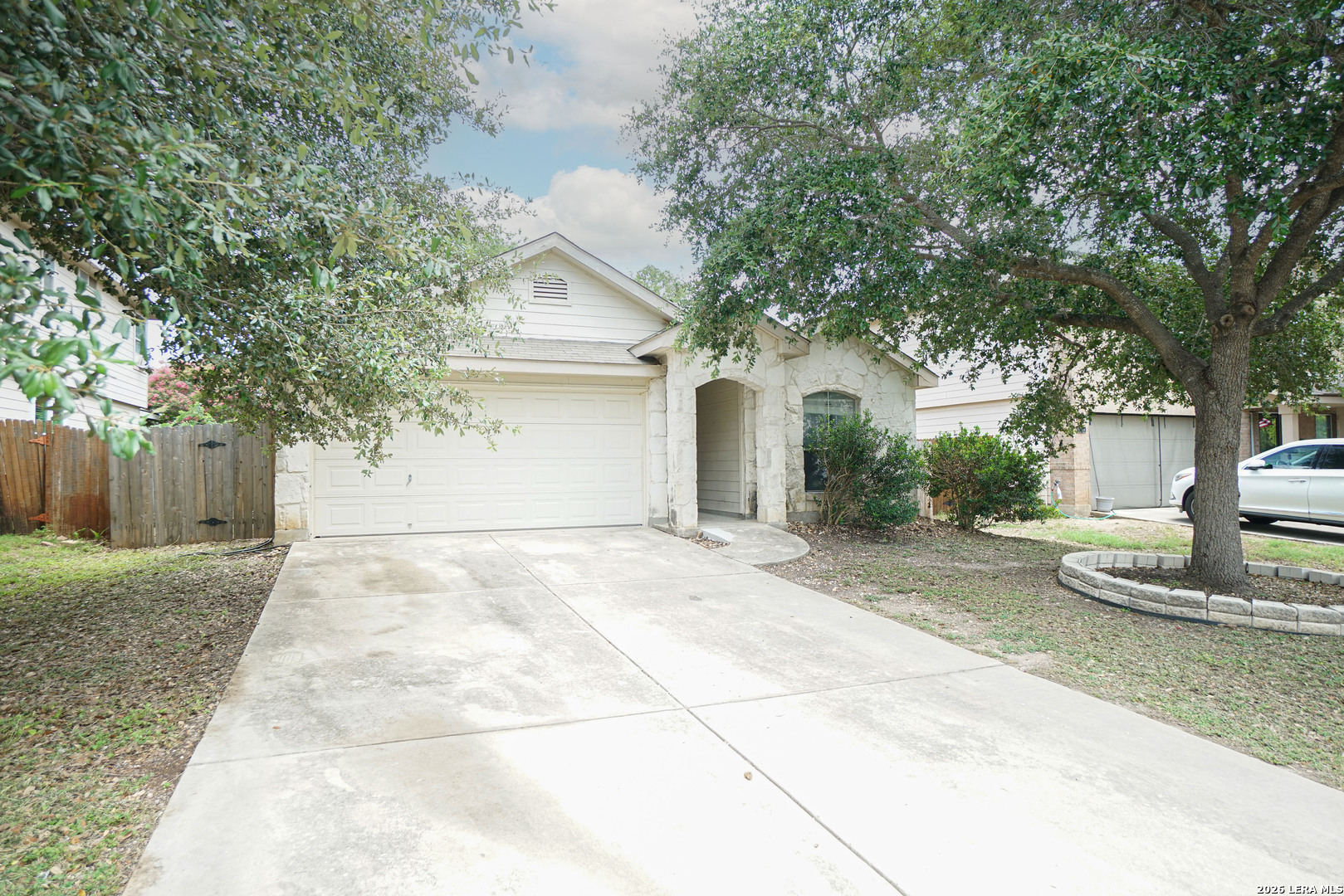 9045 Clearwood Path Universal City TX 78148