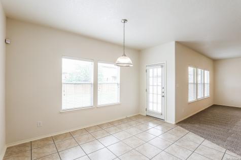 6802 Foster Fields Converse TX 78109