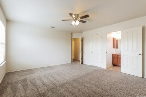 6802 Foster Fields Converse TX 78109