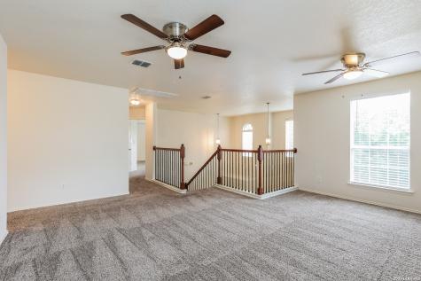 6802 Foster Fields Converse TX 78109