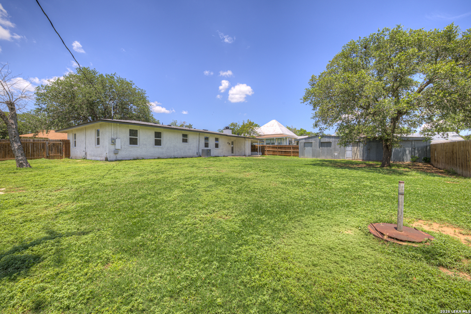 1006 Pecan Floresville TX 78114