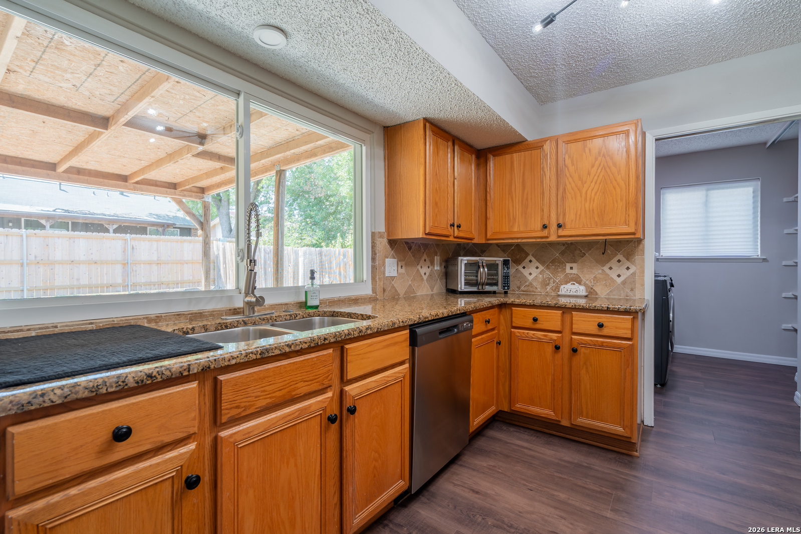 5914 Freemans Farm Street San Antonio TX 78233
