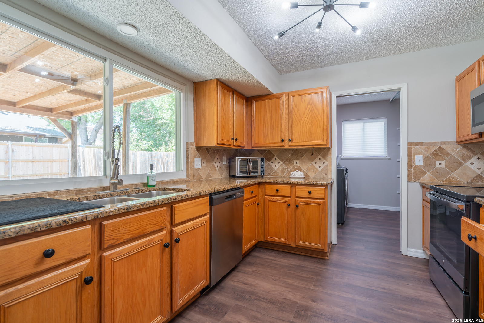 5914 Freemans Farm Street San Antonio TX 78233