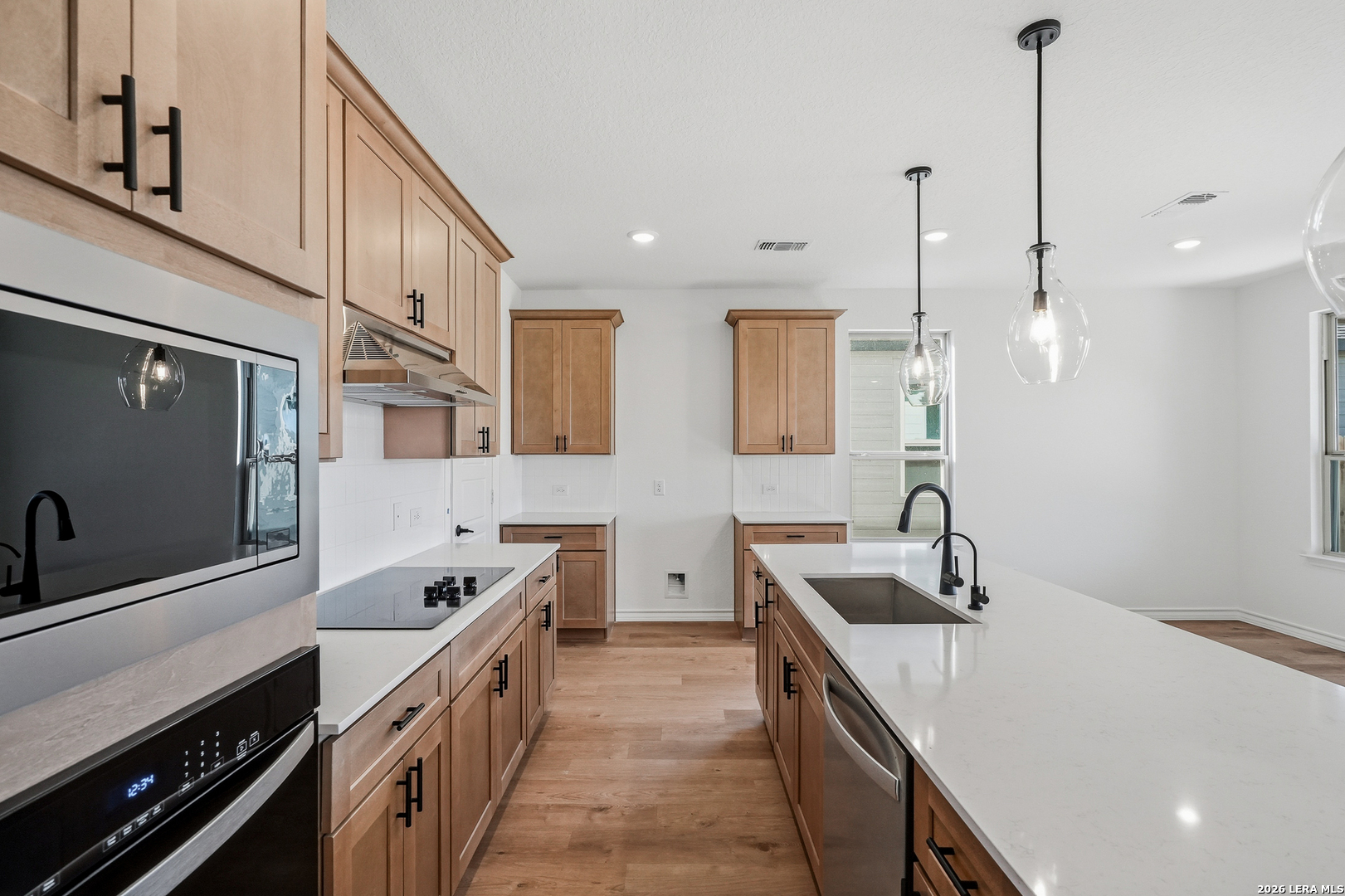 527 Nightingale Avenue Marion TX 78124
