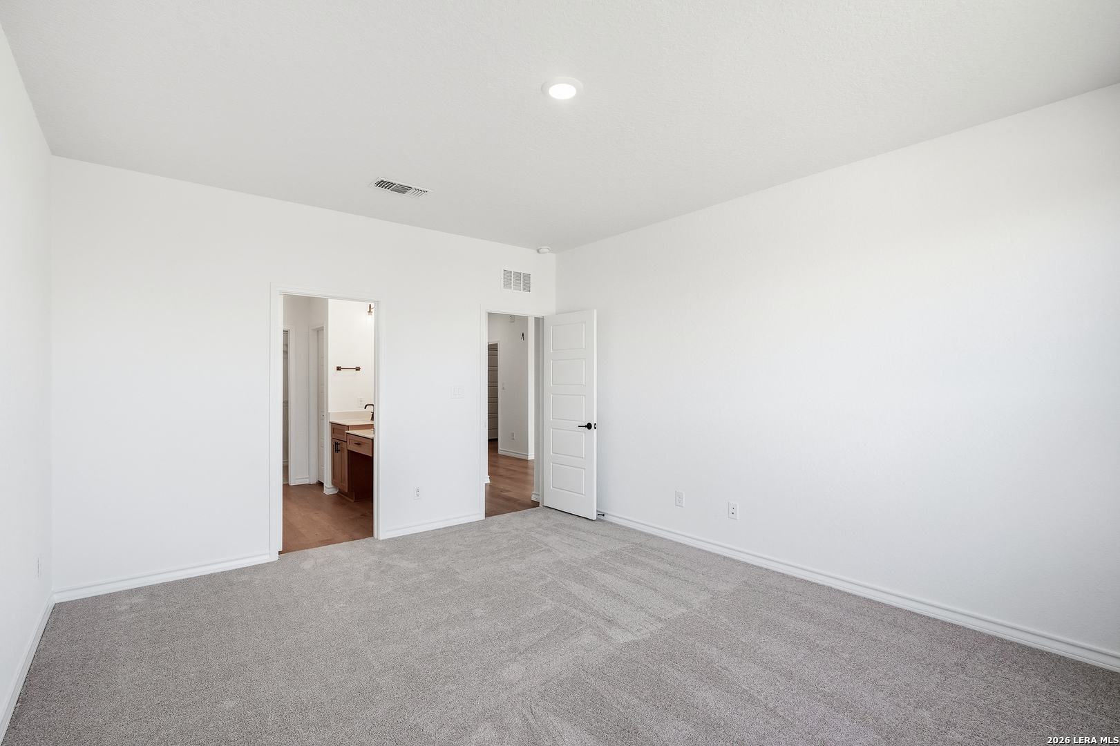 527 Nightingale Avenue Marion TX 78124