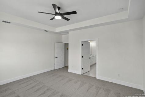 1901 N Chateau Lane Kerrville TX 78028