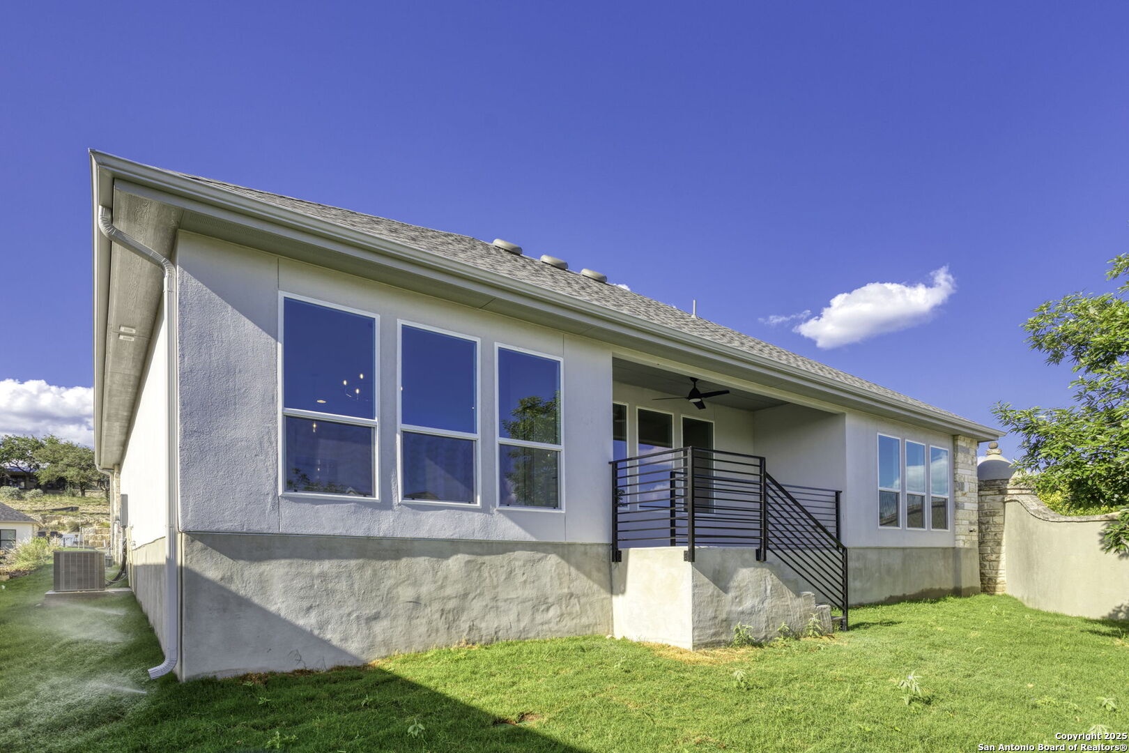 1901 N Chateau Lane Kerrville TX 78028