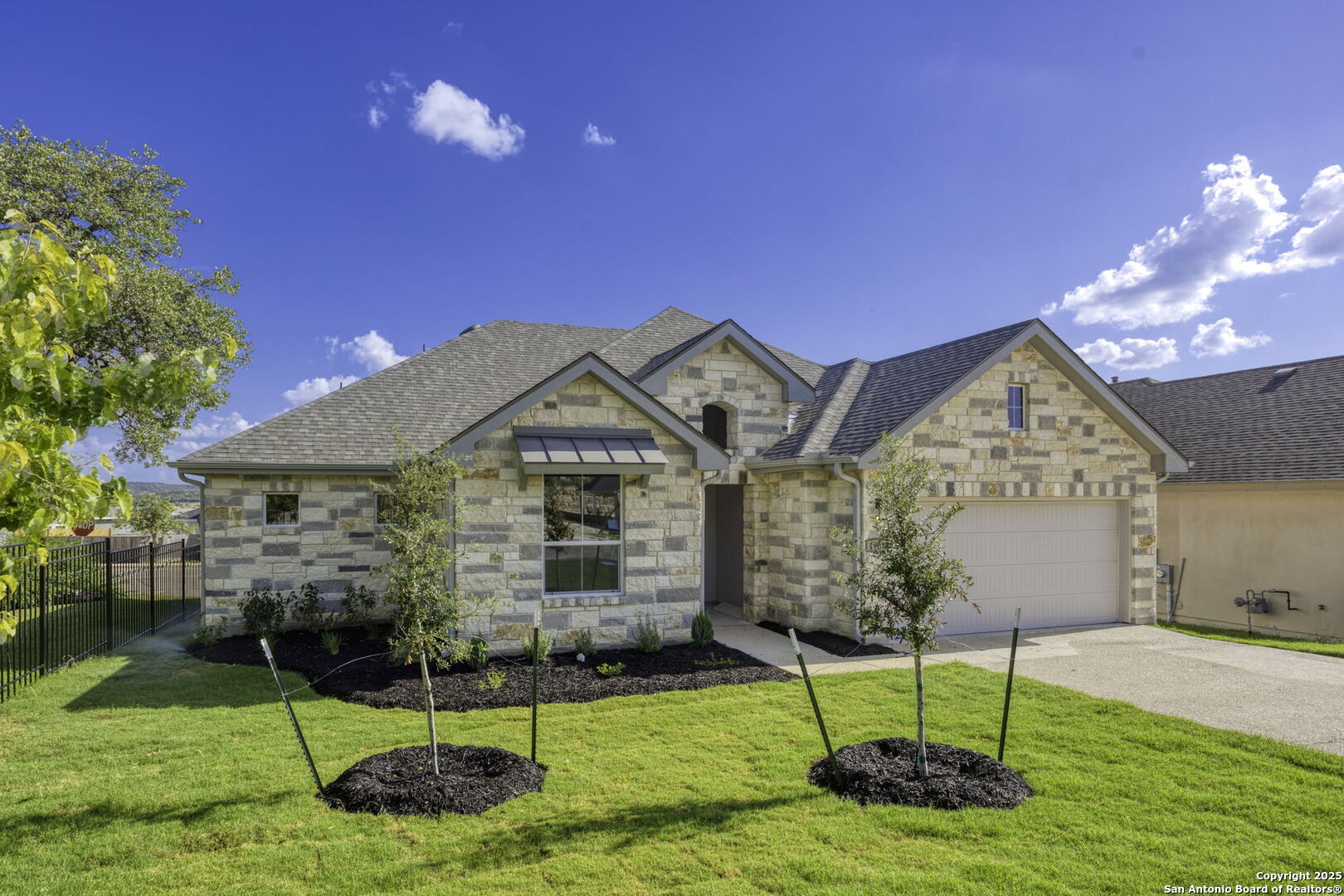 1901 N Chateau Lane Kerrville TX 78028