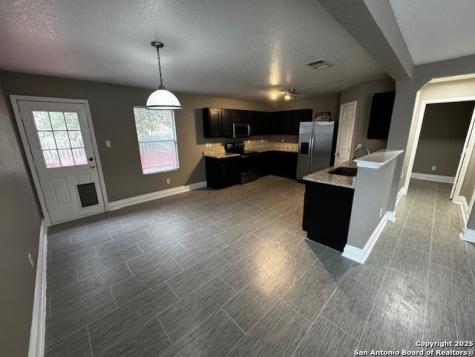 7907 Saratoga Knll Selma TX 78154