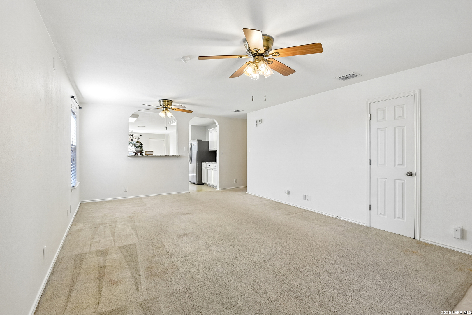 9022 Meadow Springs Universal City TX 78148