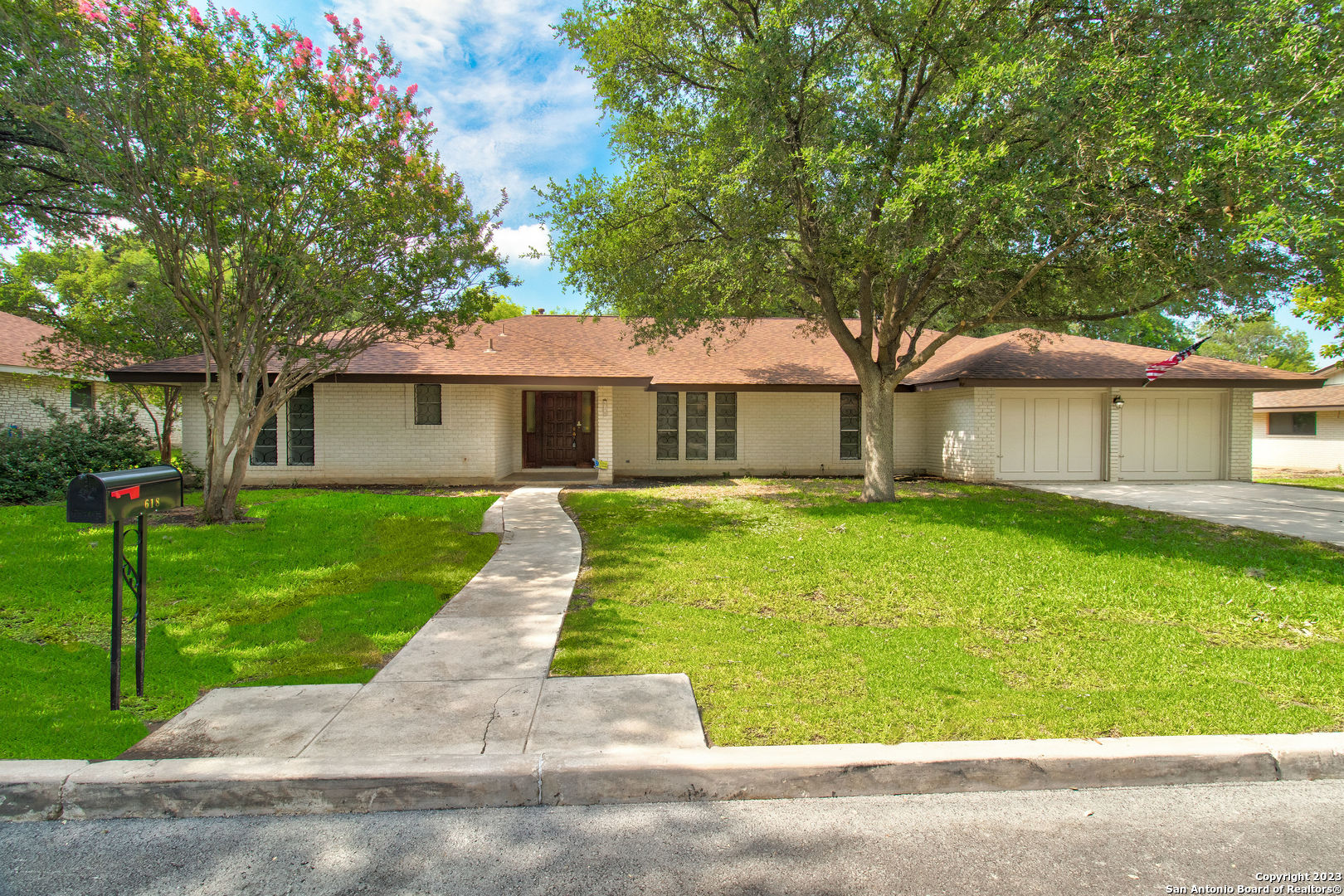 618 Fawndale Lane Windcrest TX 78239