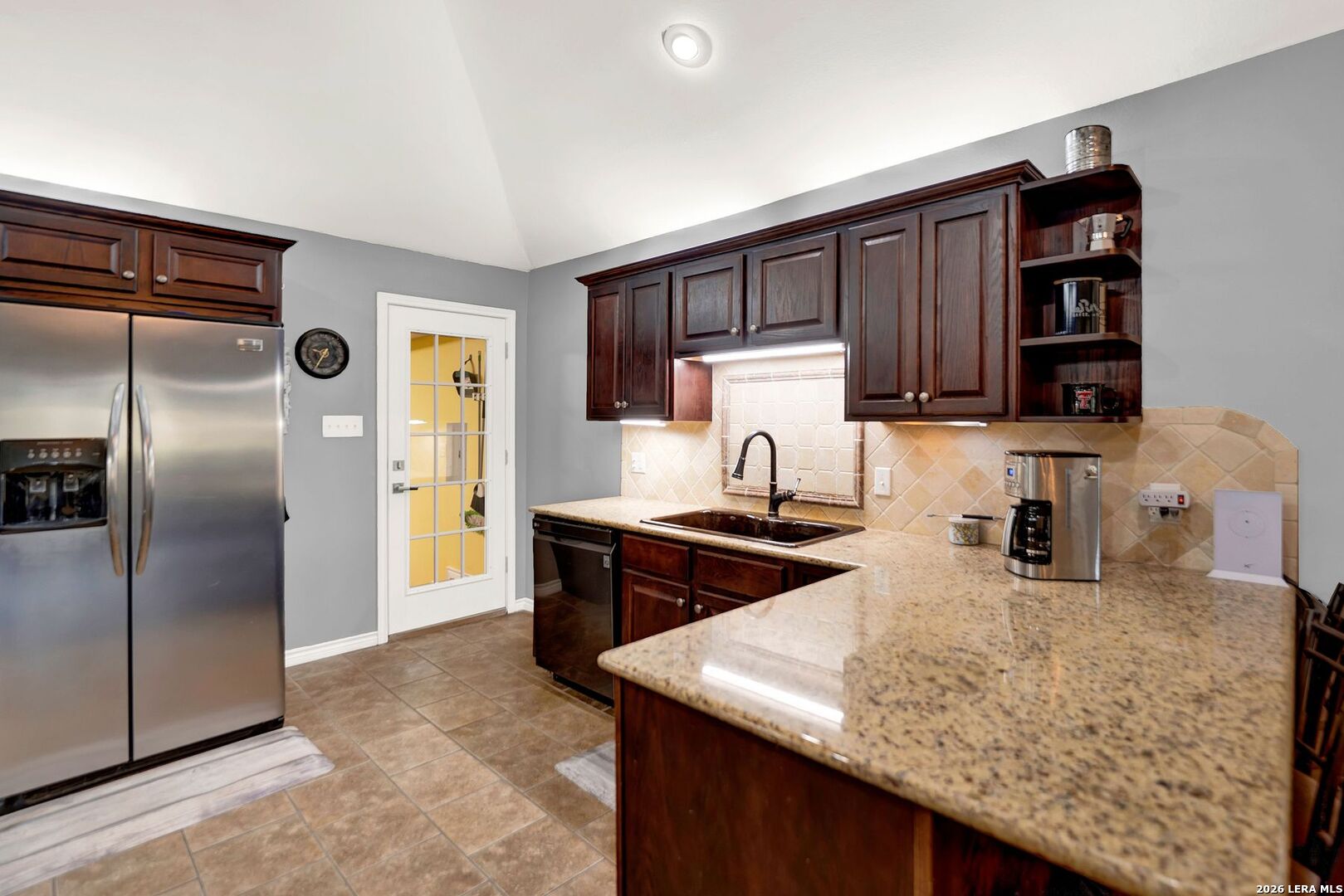 473 County Road 375 San Antonio TX 78253
