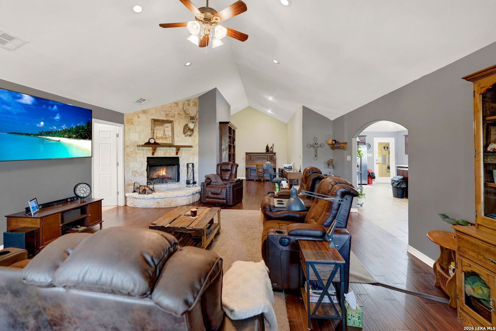 473 County Road 375 San Antonio TX 78253