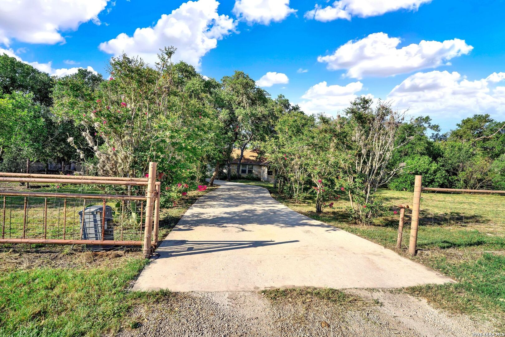 473 County Road 375 San Antonio TX 78253
