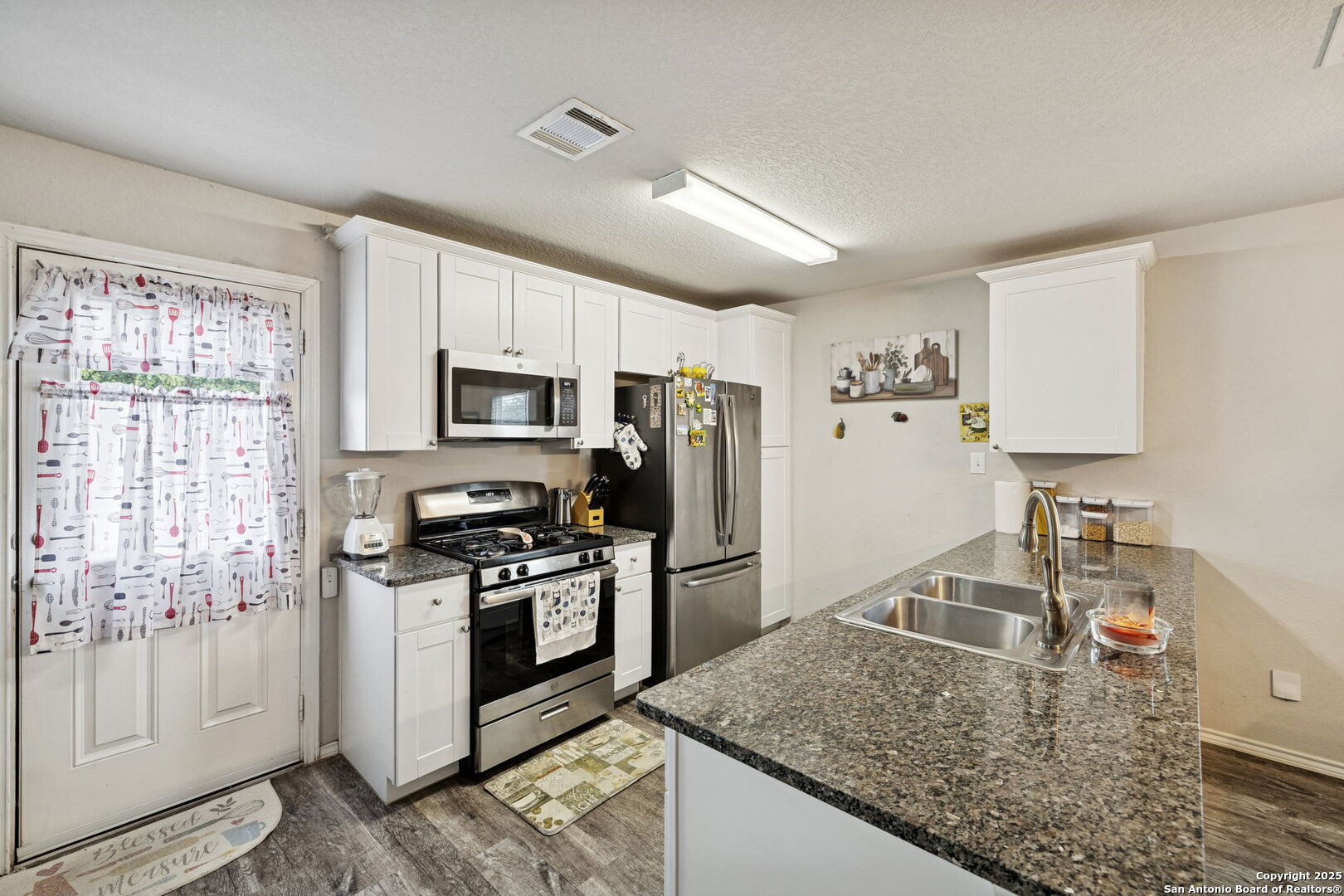 6915 Gino Valley San Antonio TX 78242