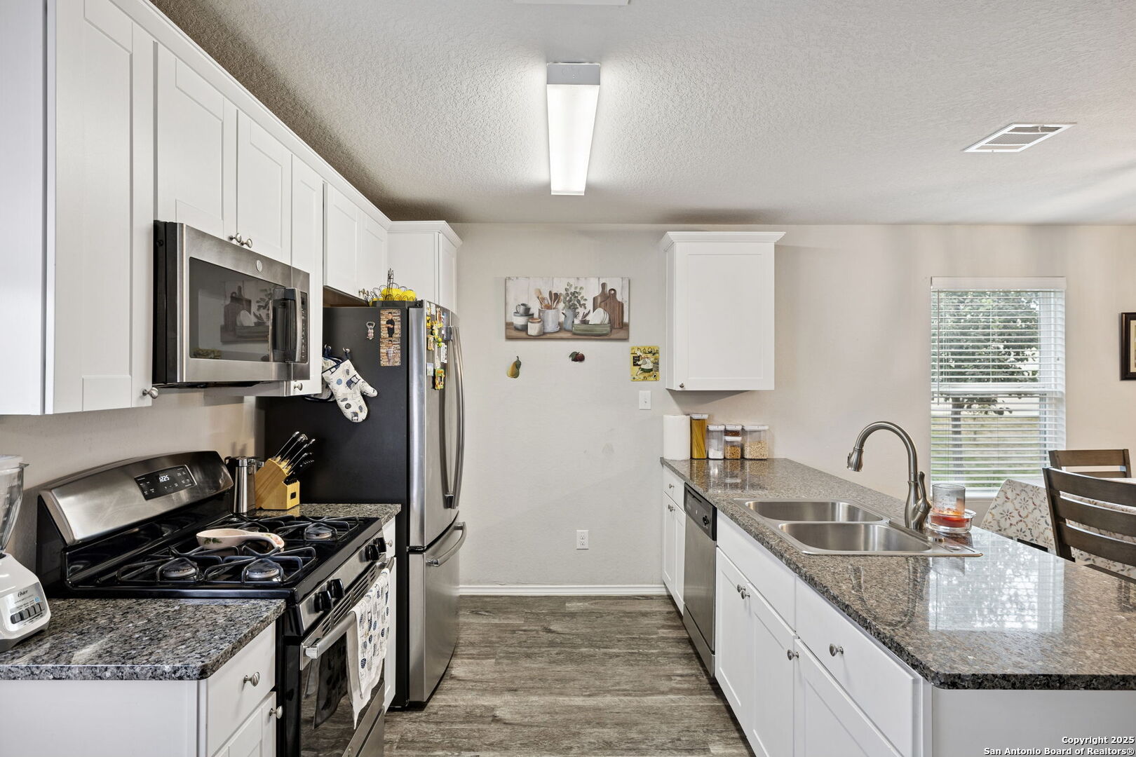 6915 Gino Valley San Antonio TX 78242