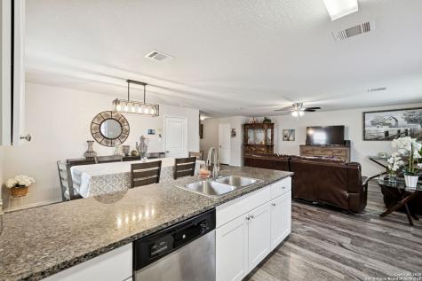 6915 Gino Valley San Antonio TX 78242