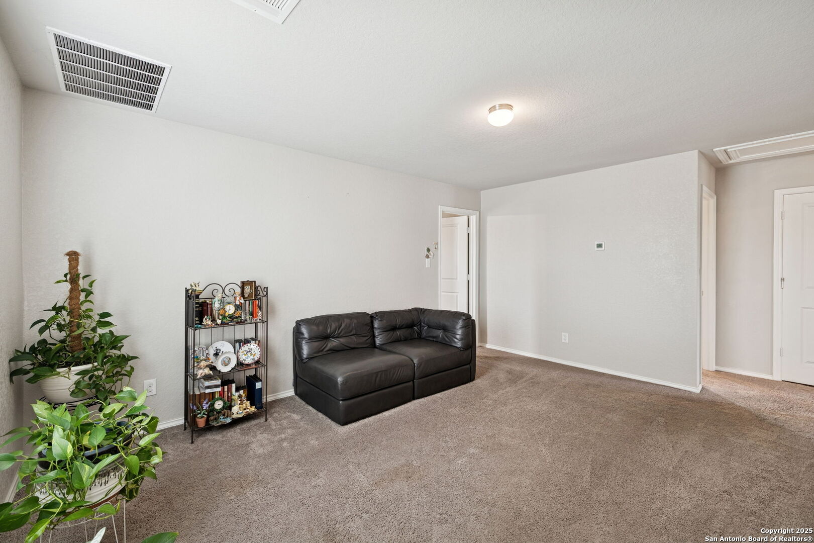 6915 Gino Valley San Antonio TX 78242