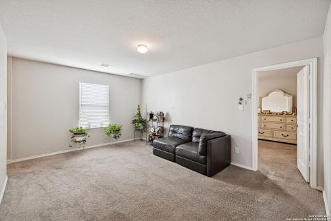 6915 Gino Valley San Antonio TX 78242