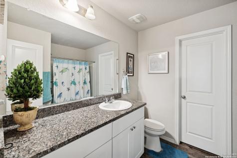 6915 Gino Valley San Antonio TX 78242