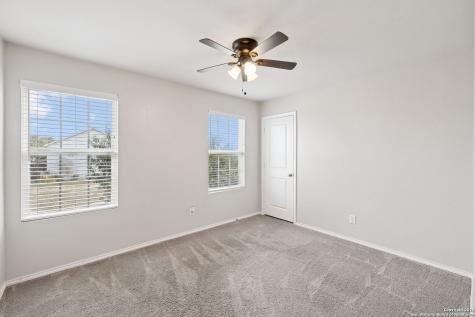 6915 Gino Valley San Antonio TX 78242