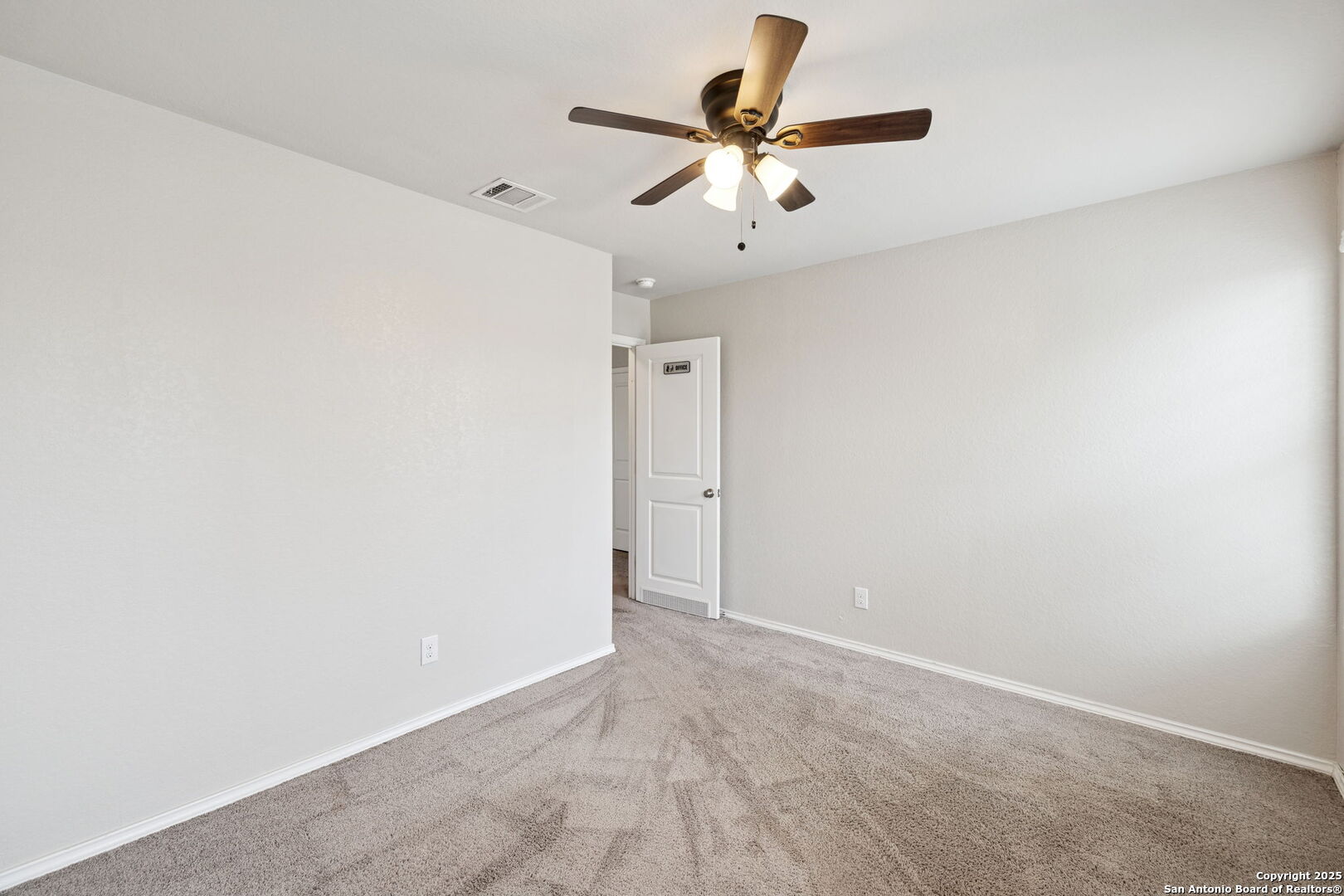 6915 Gino Valley San Antonio TX 78242