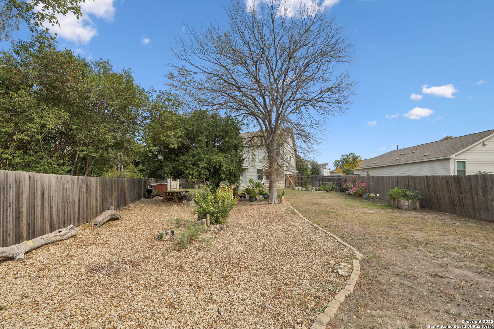 6915 Gino Valley San Antonio TX 78242