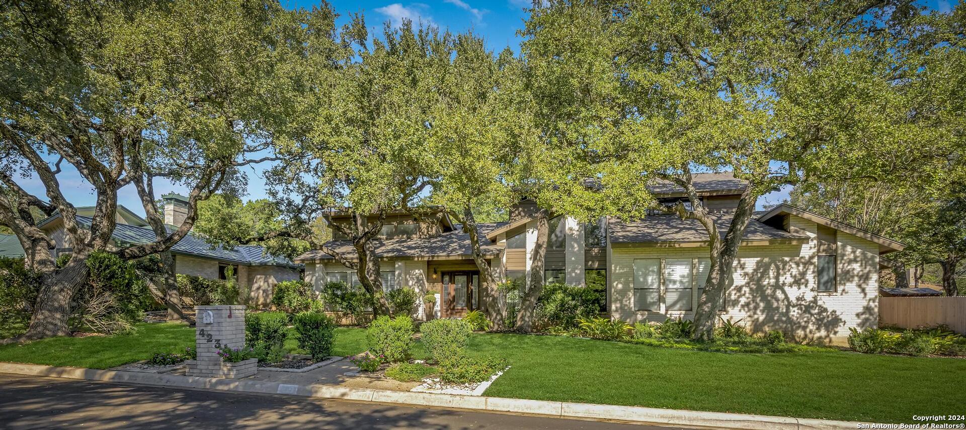 423 Woodway Forest Drive San Antonio TX 78216