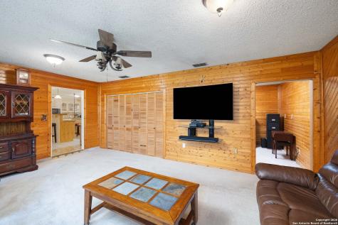 4843 Zion Hill Seguin TX 78155
